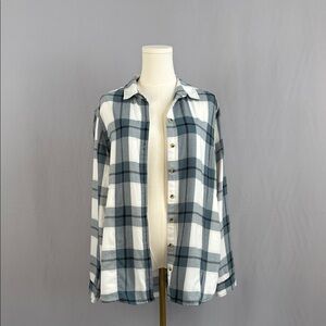 JACHS Girlfriend Versatile Blue & White Plaid Shirt Perfect For Layering